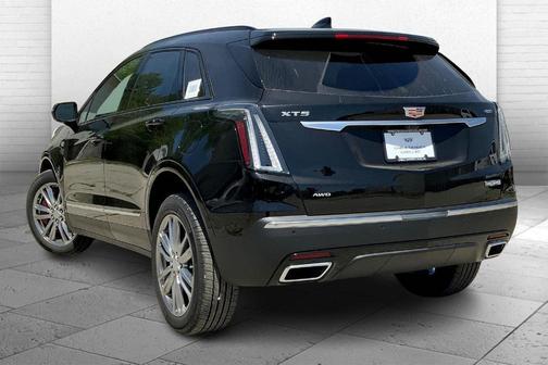 2025 Cadillac XT5 Sport