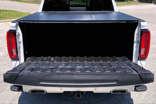 White Frost Tri-Coat 2023 GMC Sierra 1500 Denali Ultimate