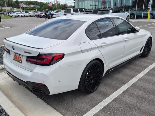 Alpine White 2023 BMW M550 i xDrive