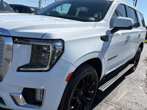 Summit White 2022 GMC Yukon Denali