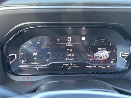 Summit White 2022 GMC Yukon Denali