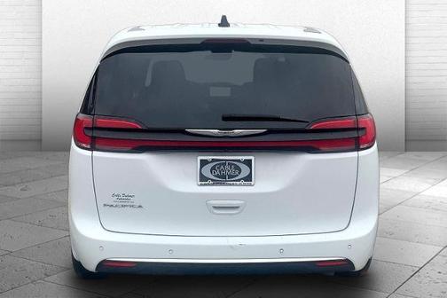 2024 Chrysler Pacifica Touring-L