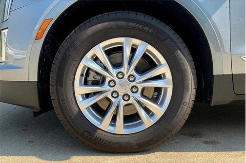 2025 Cadillac XT5 Luxury