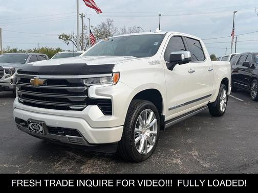 Iridescent Pearl Tricoat 2025 Chevrolet Silverado 1500 High Country