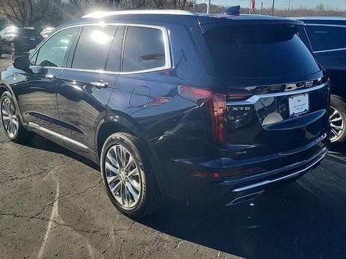 Dark Moon Blue Metallic 2022 Cadillac XT6 Premium Luxury AWD