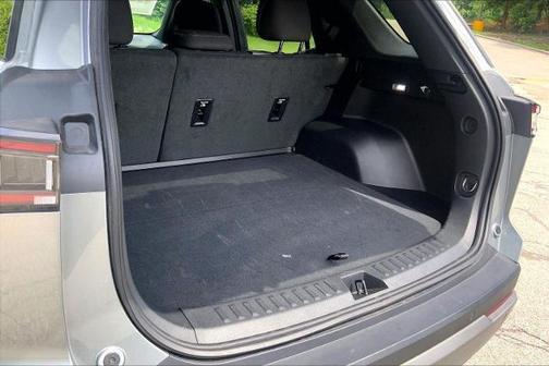 Sterling Gray Metallic 2026 Chevrolet Equinox LT