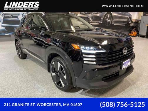 2025 Nissan Kicks SR