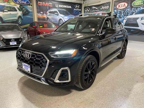2022 Audi Q5 40 Premium Plus