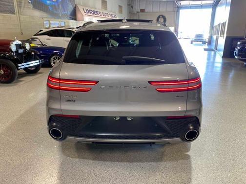 Savile Silver 2023 Genesis GV70 2.5T
