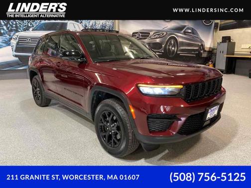 2025 Jeep Grand Cherokee Laredo