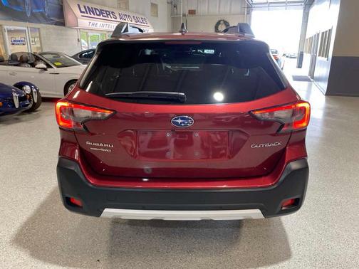 Crimson Red Pearl 2023 Subaru Outback Limited