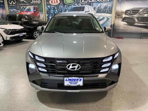 Shimmering Silver 2025 Hyundai TUCSON SEL