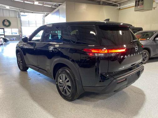 Black 2025 Nissan Pathfinder S