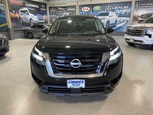 Black 2025 Nissan Pathfinder S