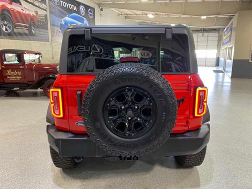 Race Red 2023 Ford Bronco Wildtrak