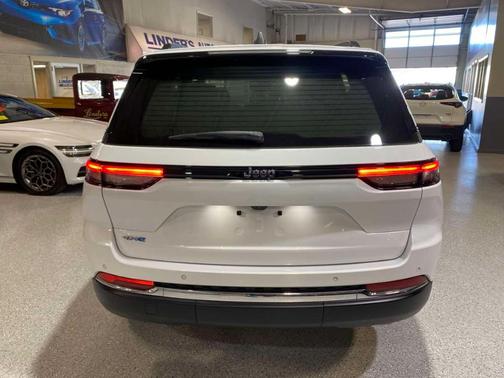 2024 Jeep Grand Cherokee 4xe Base