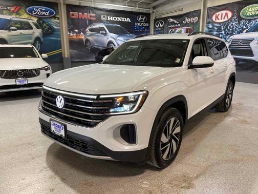 2025 Volkswagen Atlas 2.0T SE