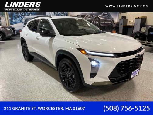 Summit White 2025 Chevrolet Trax ACTIV