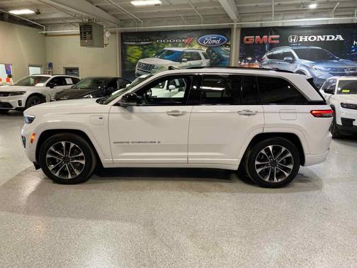 2023 Jeep Grand Cherokee 4xe Overland