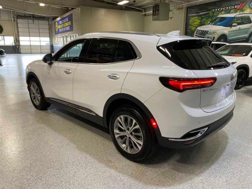 Summit White 2022 Buick Envision Preferred
