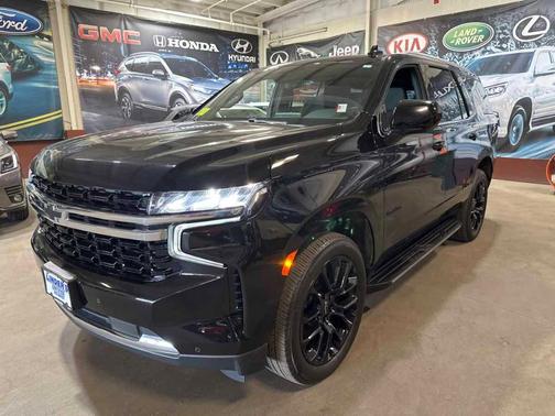 2023 Chevrolet Tahoe LS