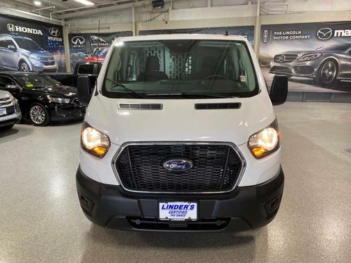 Oxford White 2025 Ford Transit-250