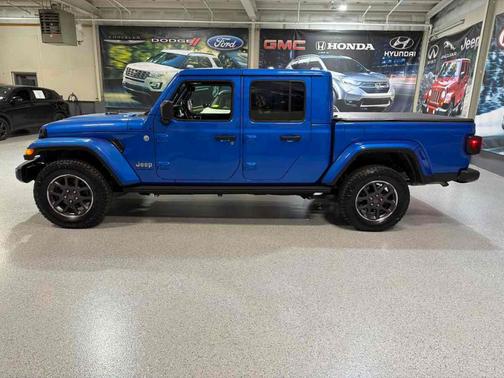2022 Jeep Gladiator Overland