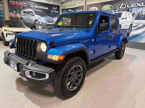 2022 Jeep Gladiator Overland