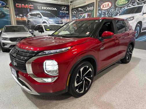 2023 Mitsubishi Outlander PHEV SE