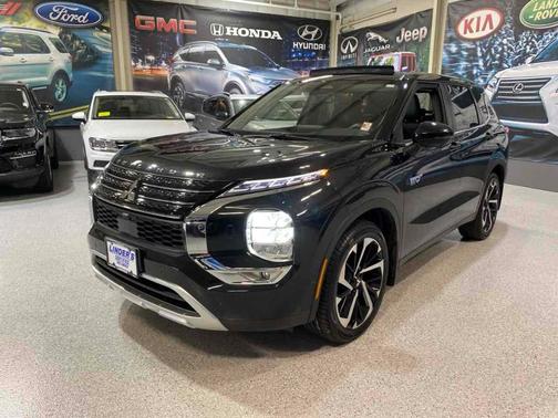 2023 Mitsubishi Outlander PHEV SE