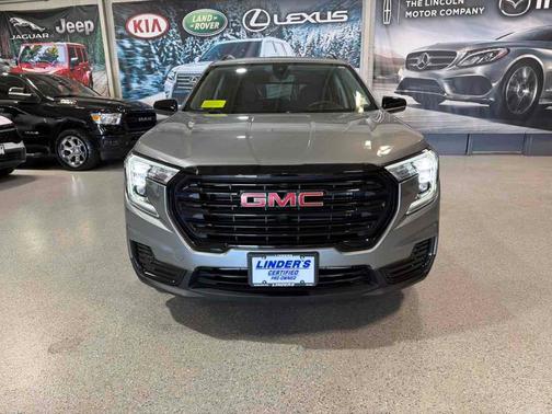 Sterling 2023 GMC Terrain SLE