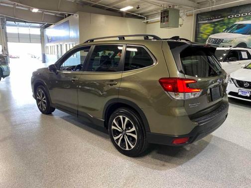 Autumn Green Metallic 2024 Subaru Forester Limited