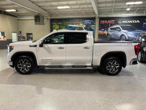 Summit White 2024 GMC Sierra 1500 SLT