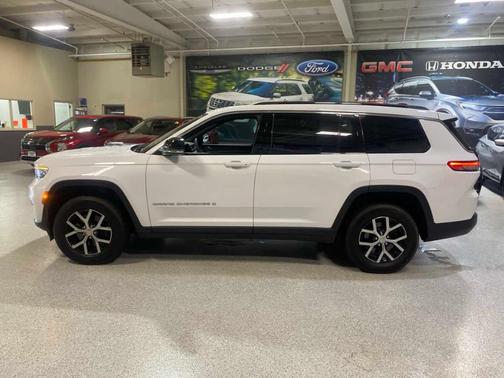 Bright White Clearcoat 2025 Jeep Grand Cherokee L Limited