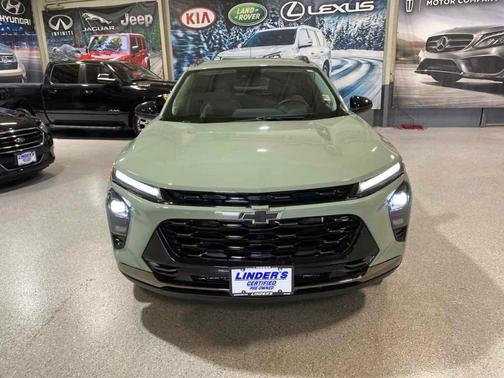 Green 2024 Chevrolet Trax ACTIV