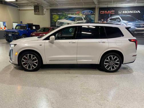 2024 Cadillac XT6 Sport AWD