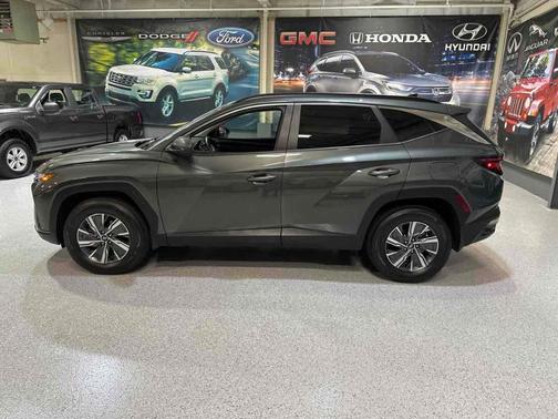 2024 Hyundai TUCSON Hybrid Blue