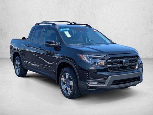 Crystal Black Pearl 2025 Honda Ridgeline RTL