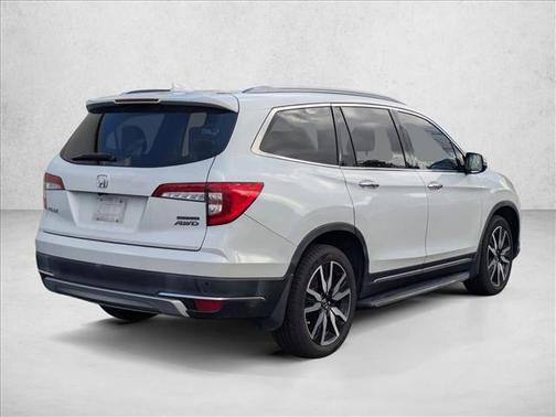 2021 Honda Pilot Touring 8-Passenger