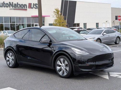 2023 Tesla Model Y Long Range Dual Motor All-Wheel Drive