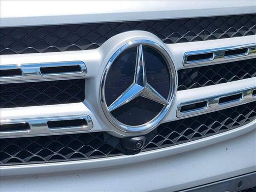 Iridium Silver Metallic 2020 Mercedes-Benz GLB 250 4MATIC
