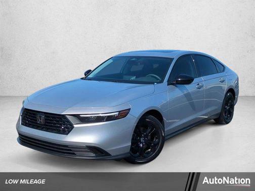 Solar Silver Metallic 2025 Honda Accord SE