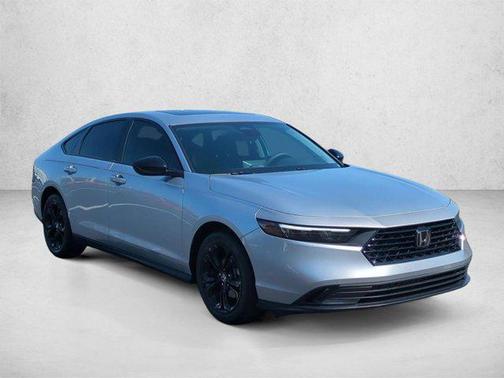 Solar Silver Metallic 2025 Honda Accord SE
