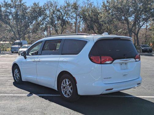 2020 Chrysler Voyager LXI