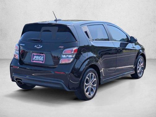 Mosaic Black Metallic 2020 Chevrolet Sonic FWD Hatchback LT 5-Door