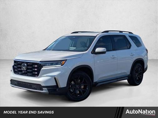 2025 Honda Pilot Touring 8-Passenger