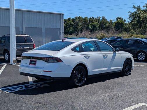 2025 Honda Accord Sport SE 1.5T