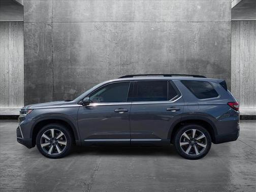 2025 Honda Pilot Touring 8-Passenger