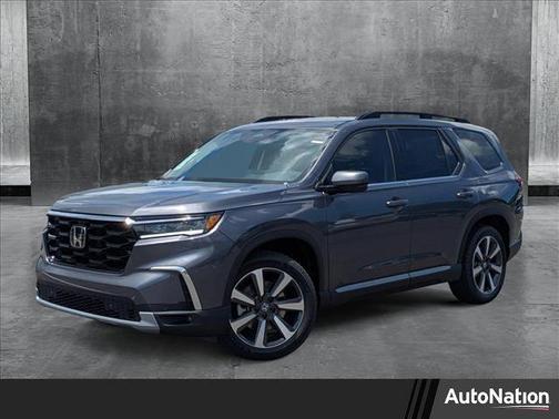 2025 Honda Pilot Touring 8-Passenger
