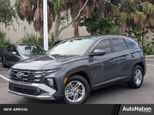 2025 Hyundai TUCSON SE